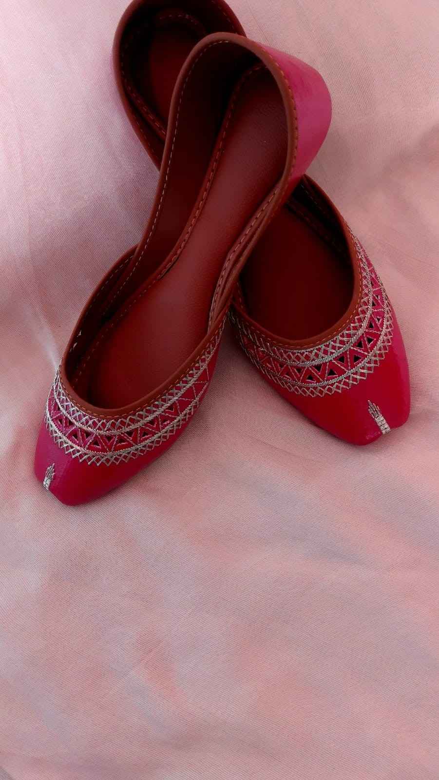 Pink Tilla Work Khussa