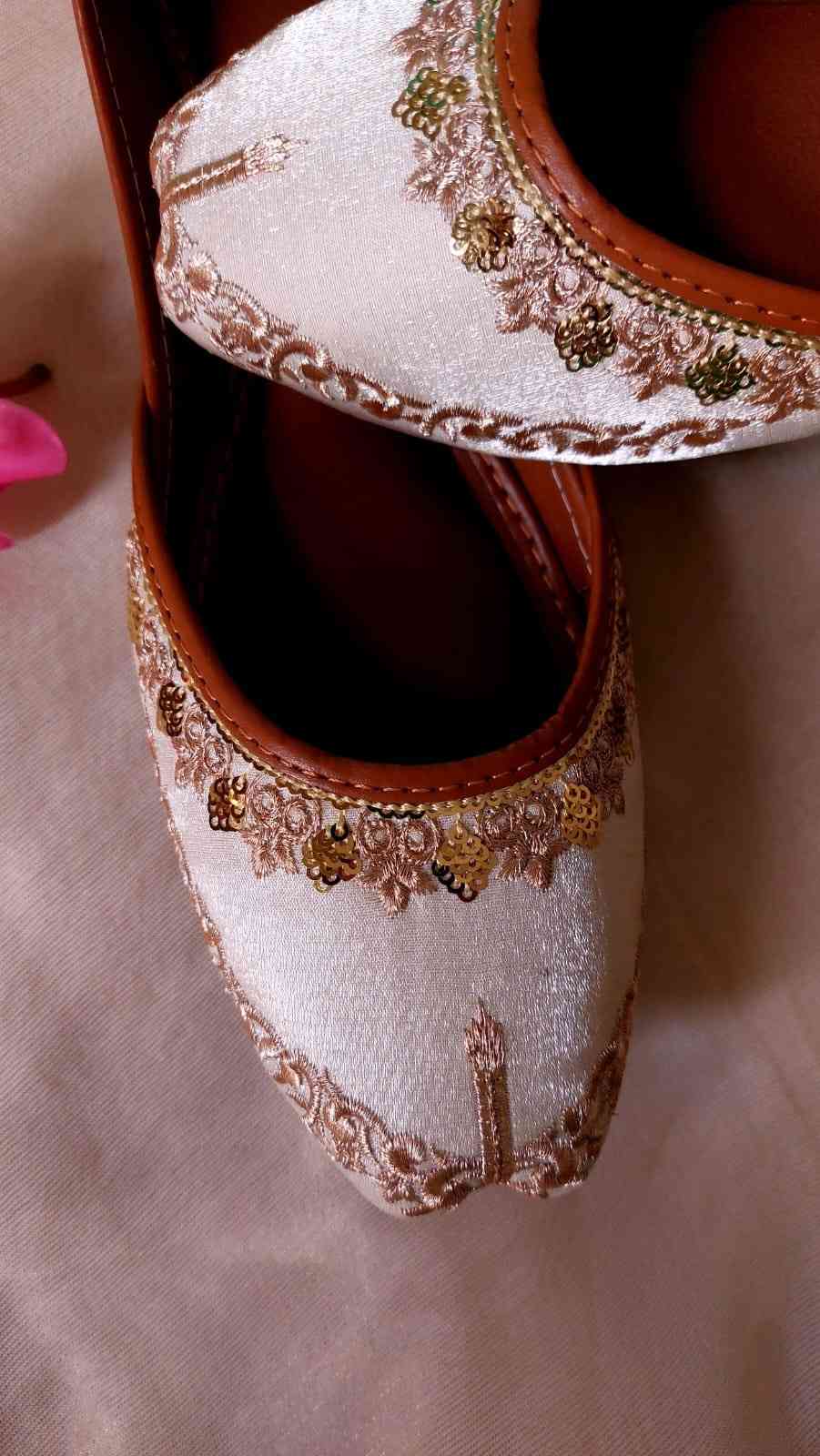 Off-White Embroidered Sequins Khussa