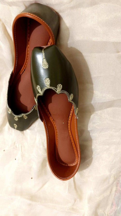 Gulnaar Olive Khussa